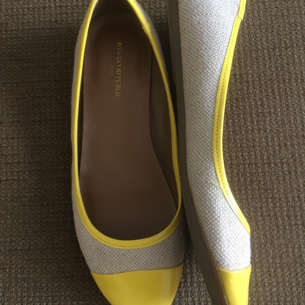 Yellow flats. - Picture 3 of 6